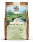 Wildes Land Hund Lamm und Lachs mit Kartoffeln und Wildkräutern