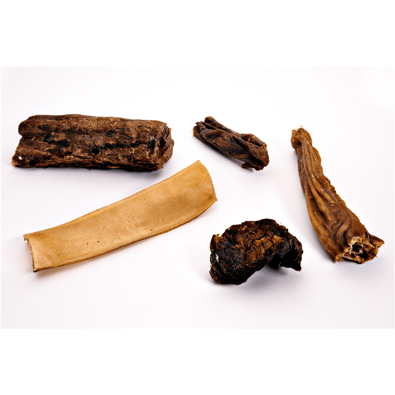 Classic Hunde Snack Pferde Mix dried pet snacks with varied shapes and textures