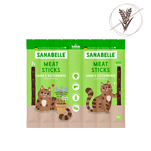 Sanabelle Meat Sticks Lamm & Katzenminze cat treats, grain-free lamb and catnip soft snacks in green packaging