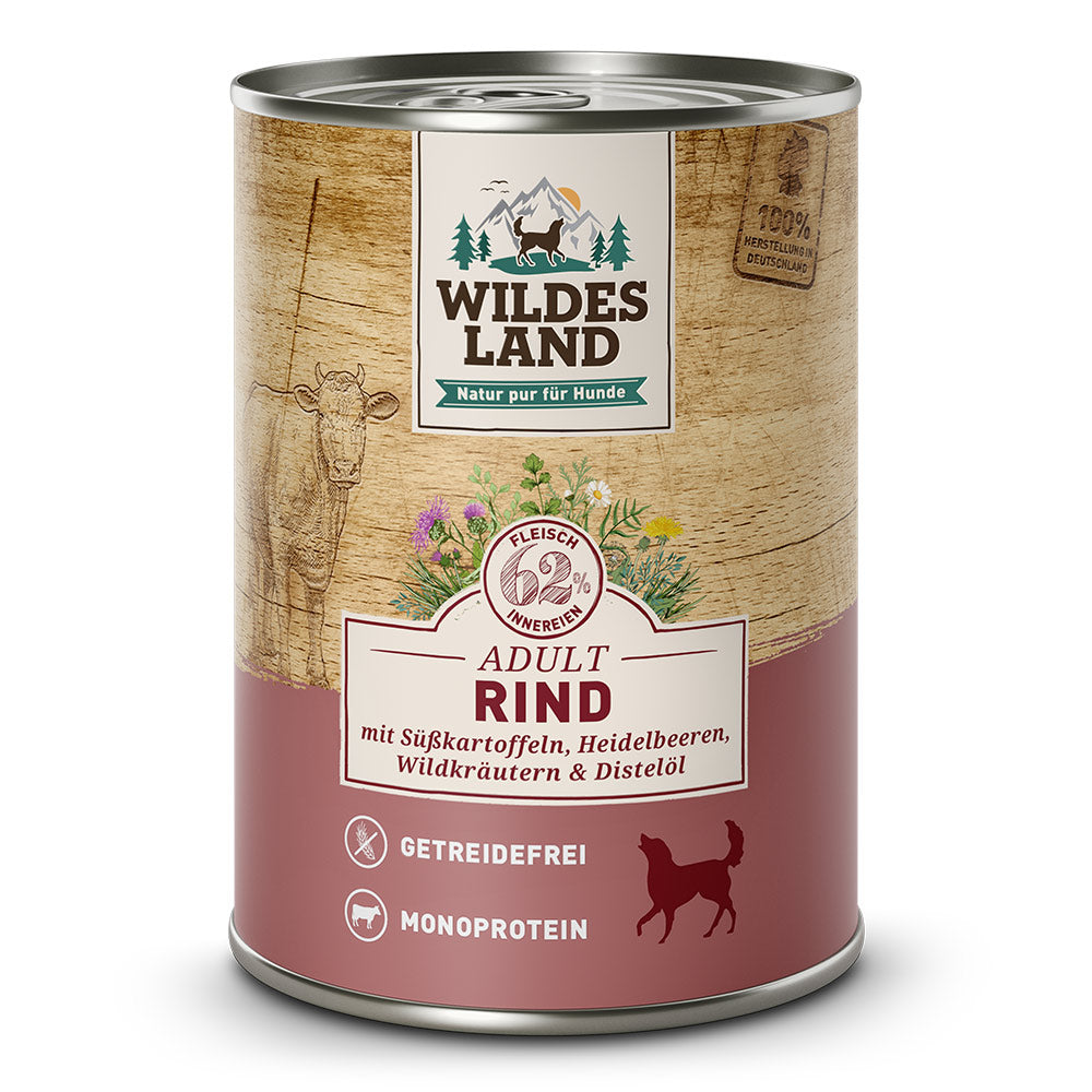 Wildes Land Hund Rind mit Süßkartoffel, Heidelbeeren, Wildkräutern und Distelöl