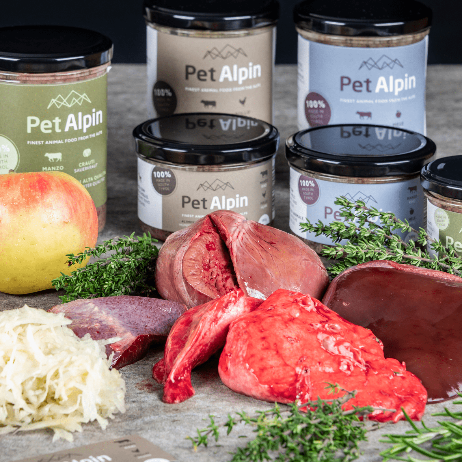 Artikel mit dem Namen PetAlpin Gulasch Mixpaket Hund im Shop von zoo.de , dem Onlineshop für nachhaltiges Hundefutter und Katzenfutter.